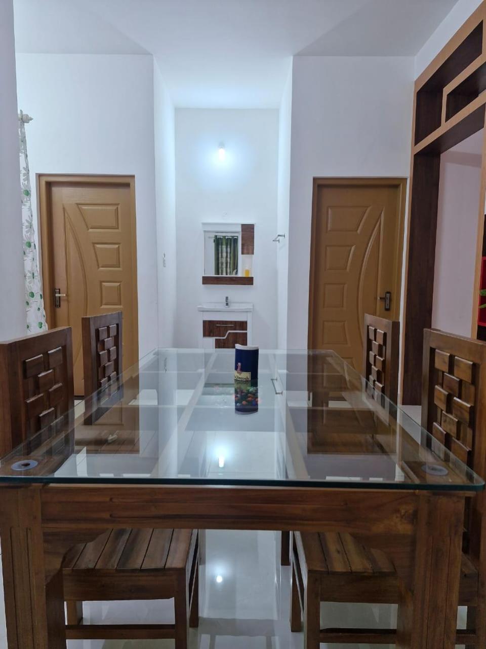 Ashvis Cottage Thekkady Buitenkant foto